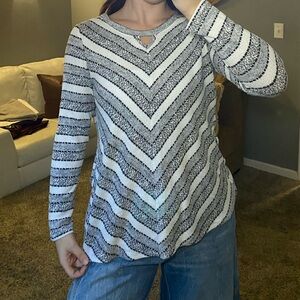 Est. 1946 Striped Gray and Black Lightweight Sweater